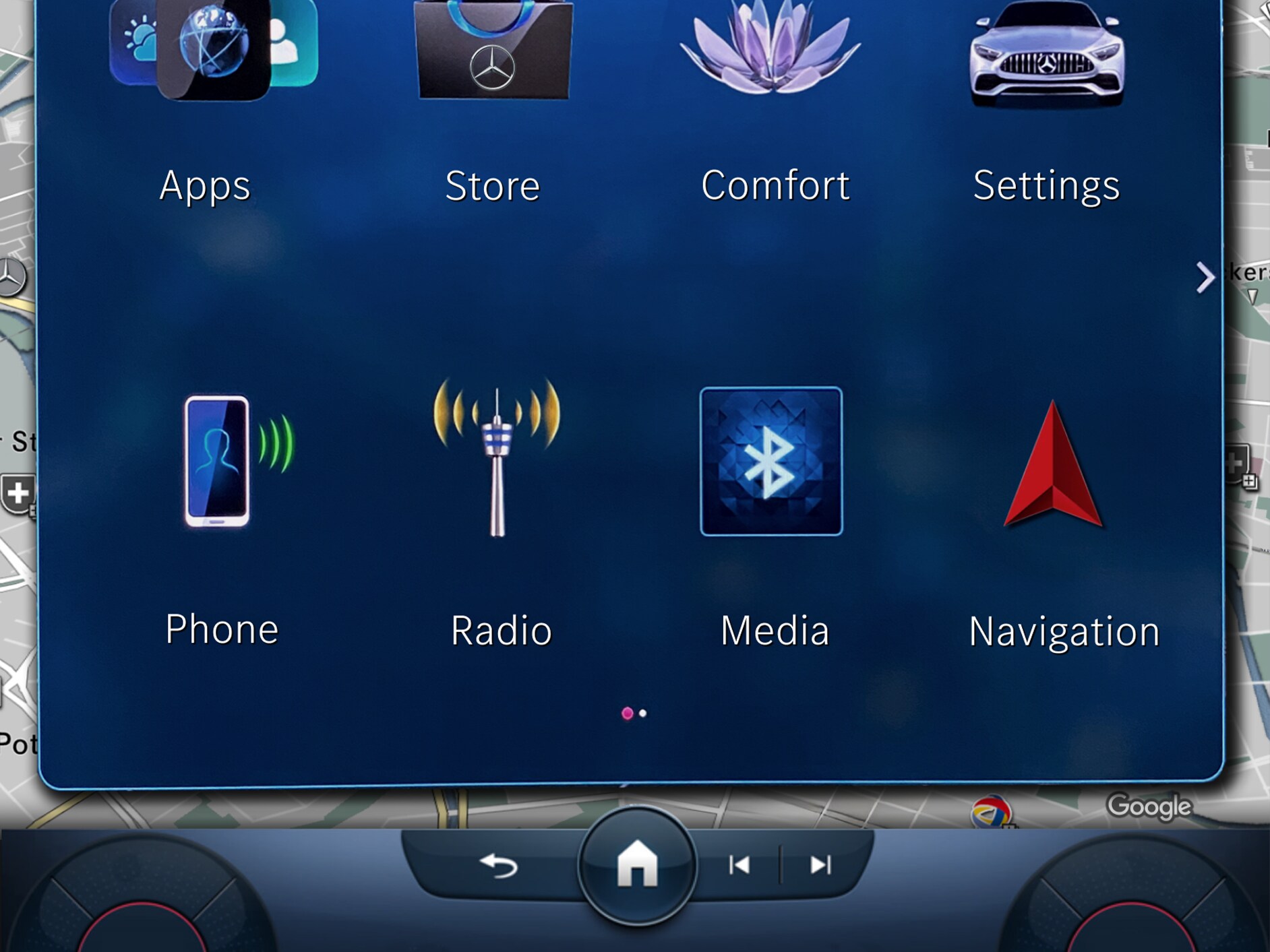 Ako prepojiť kreditnú alebo debetnú kartu s vaším vozidlom Mercedes-Benz na platenie odtlačkom prsta?