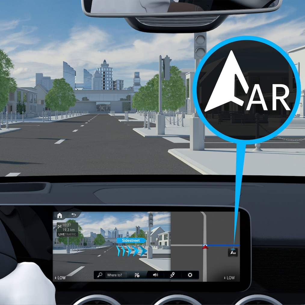 Spôsob fungovania digitálneho doplnku Rozšírená realita MBUX pre navigáciu v&nbsp;Triede&nbsp;A od značky Mercedes-Benz.