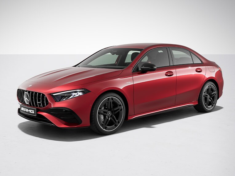 Exteriér sedanu Mercedes-AMG Triedy A s balíkom AMG Night.