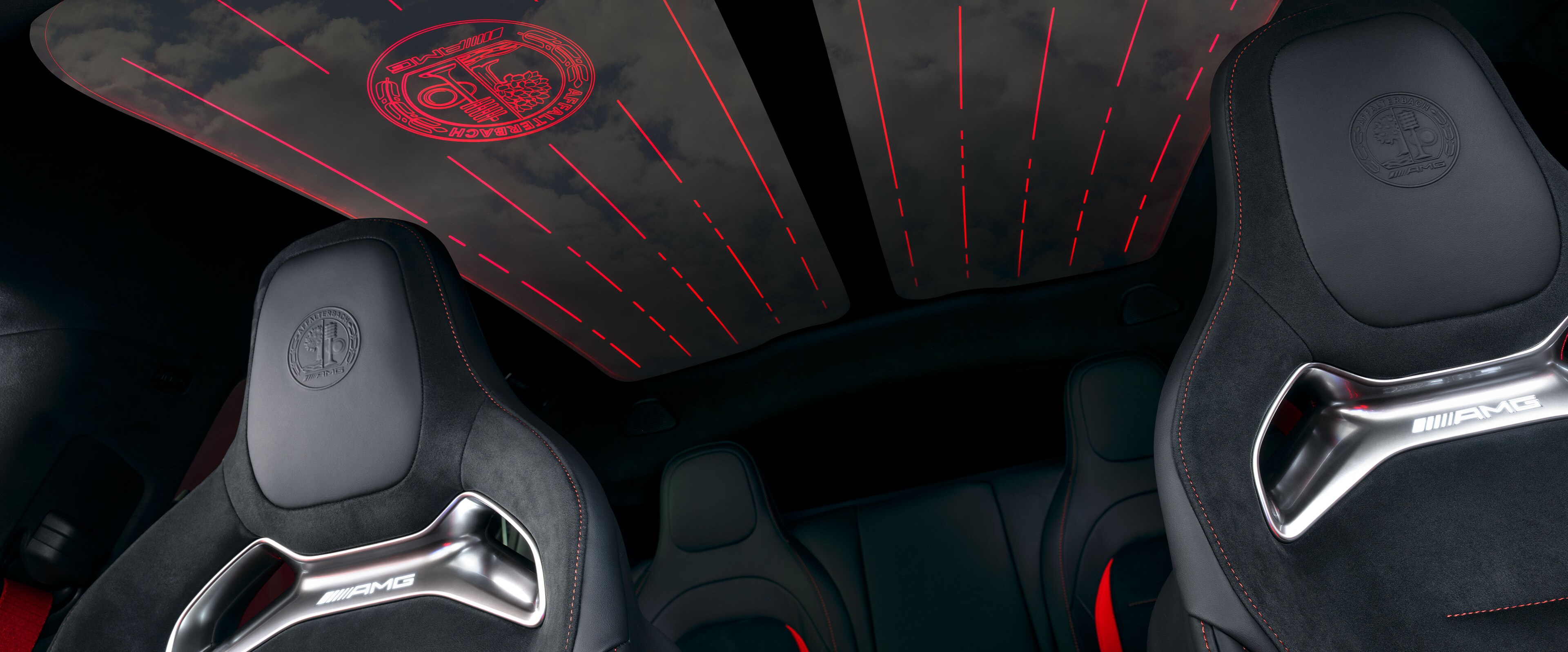 Úplne nové 4-dverové kupé Mercedes-AMG GT od značky Mercedes-AMG.