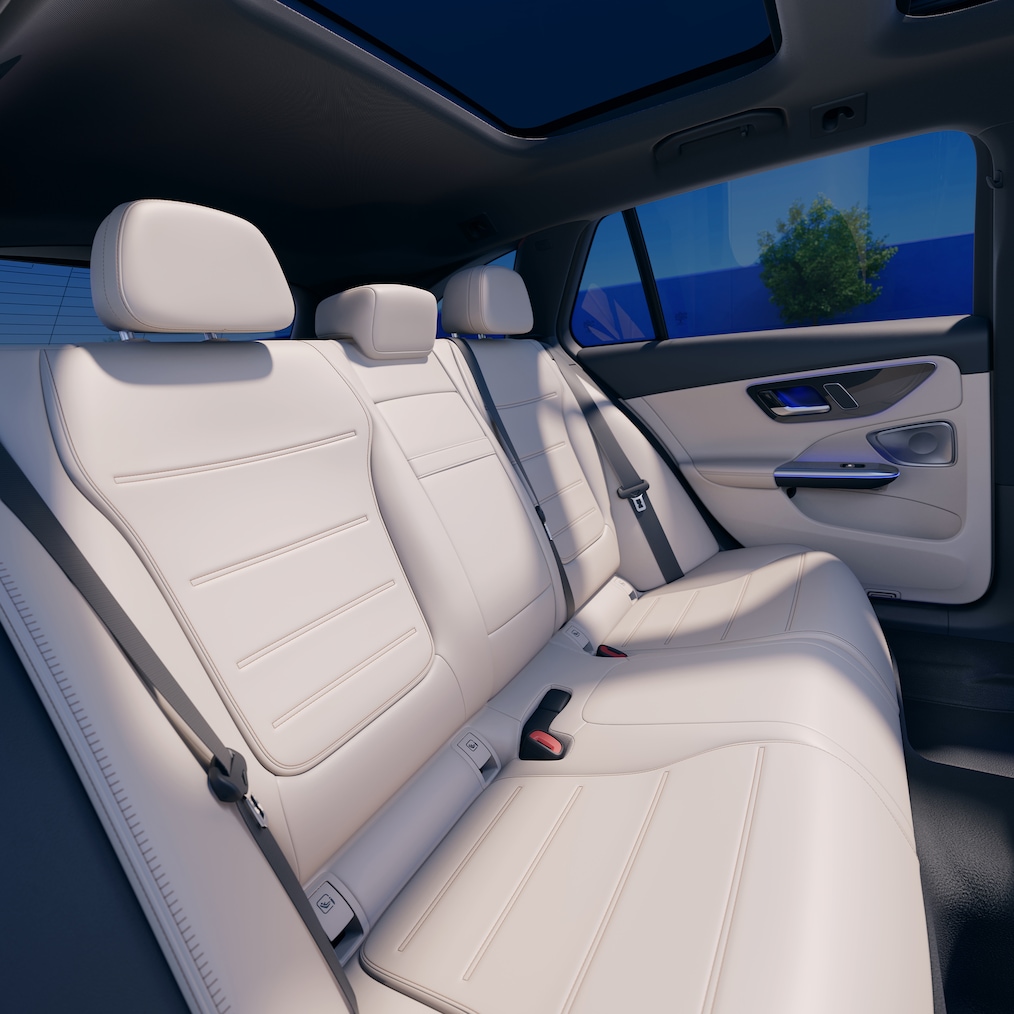 Priestranný interiér nového kombi Triedy&nbsp;C od značky Mercedes-Benz.