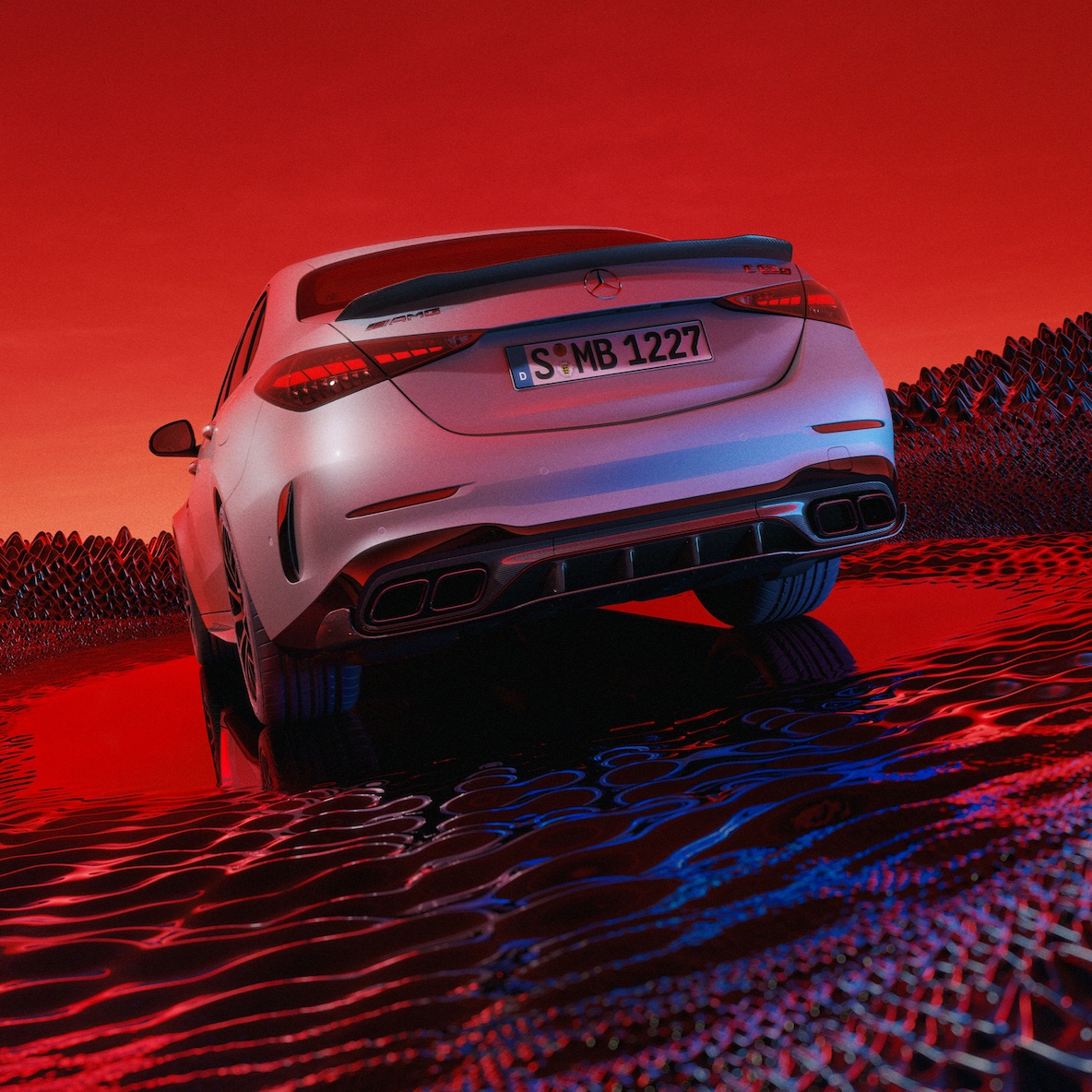 Bočný pohľad zozadu na model Mercedes-AMG C 63 S E PERFORMANCE vo verzii kombi.