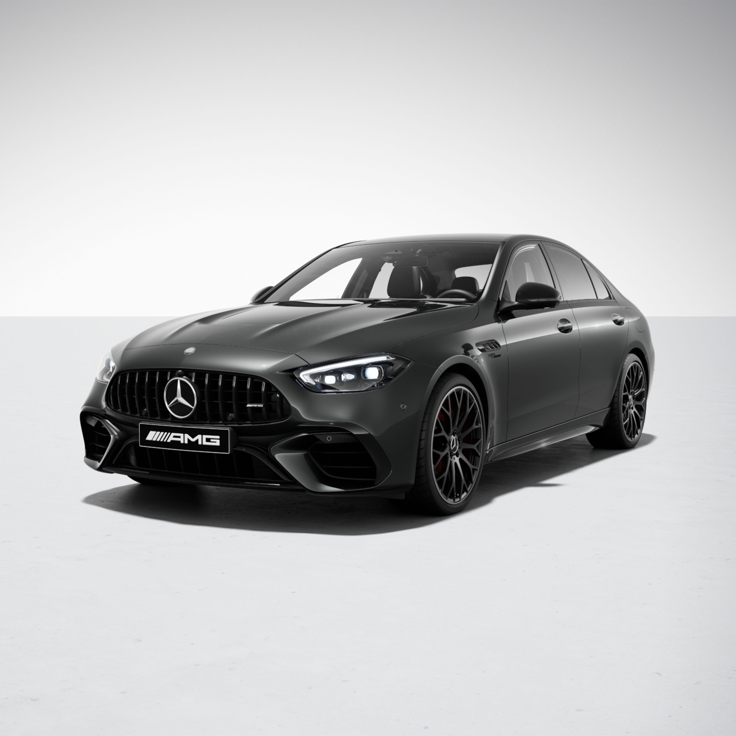 Pohľad zozadu na sedan Mercedes-AMG C 63 S E Performance 4MATIC+.