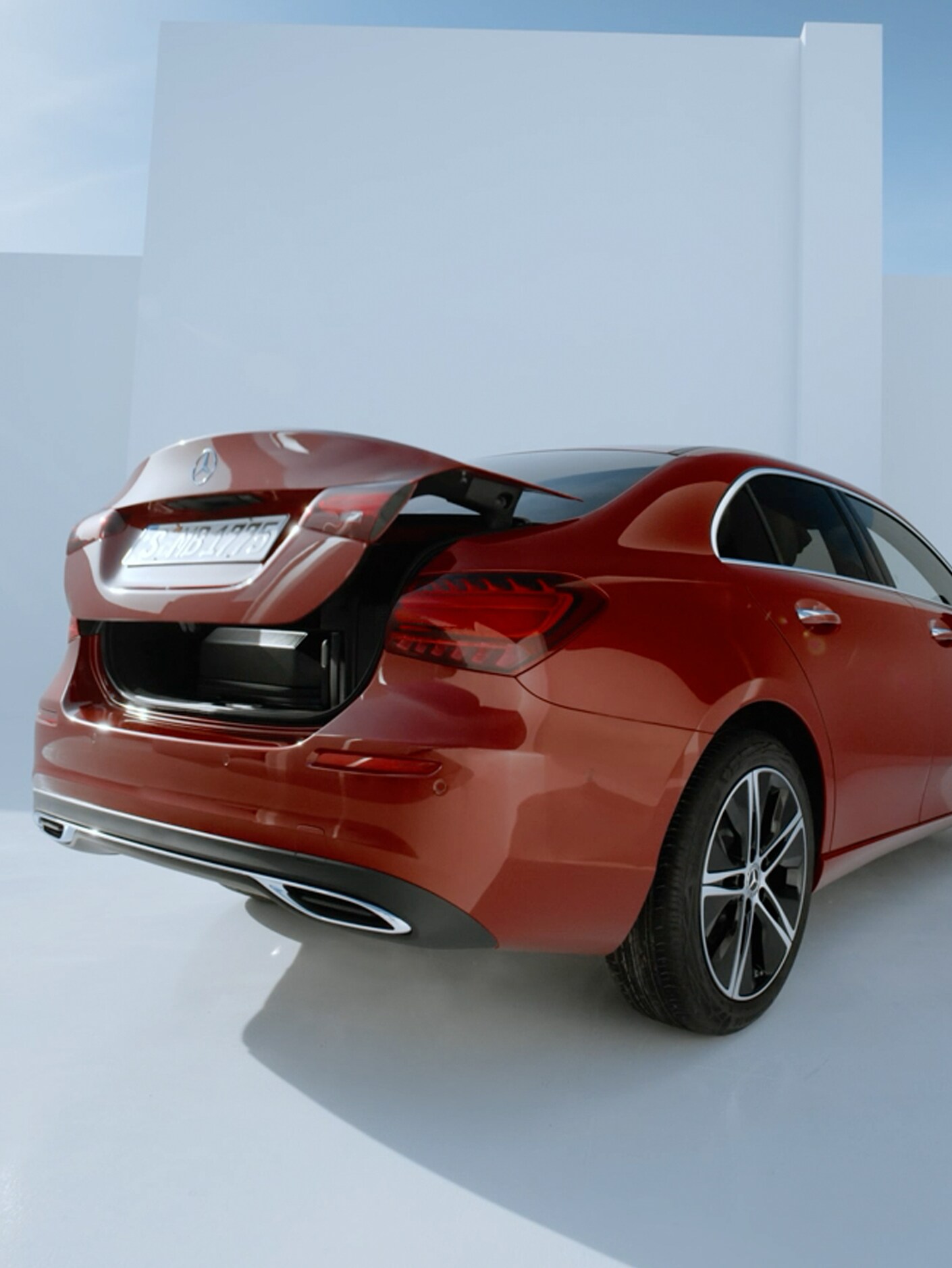 Funkcia BEZDOTYKOVEJ OBSLUHY v&nbsp;novej Triede&nbsp;A od značky Mercedes-Benz.