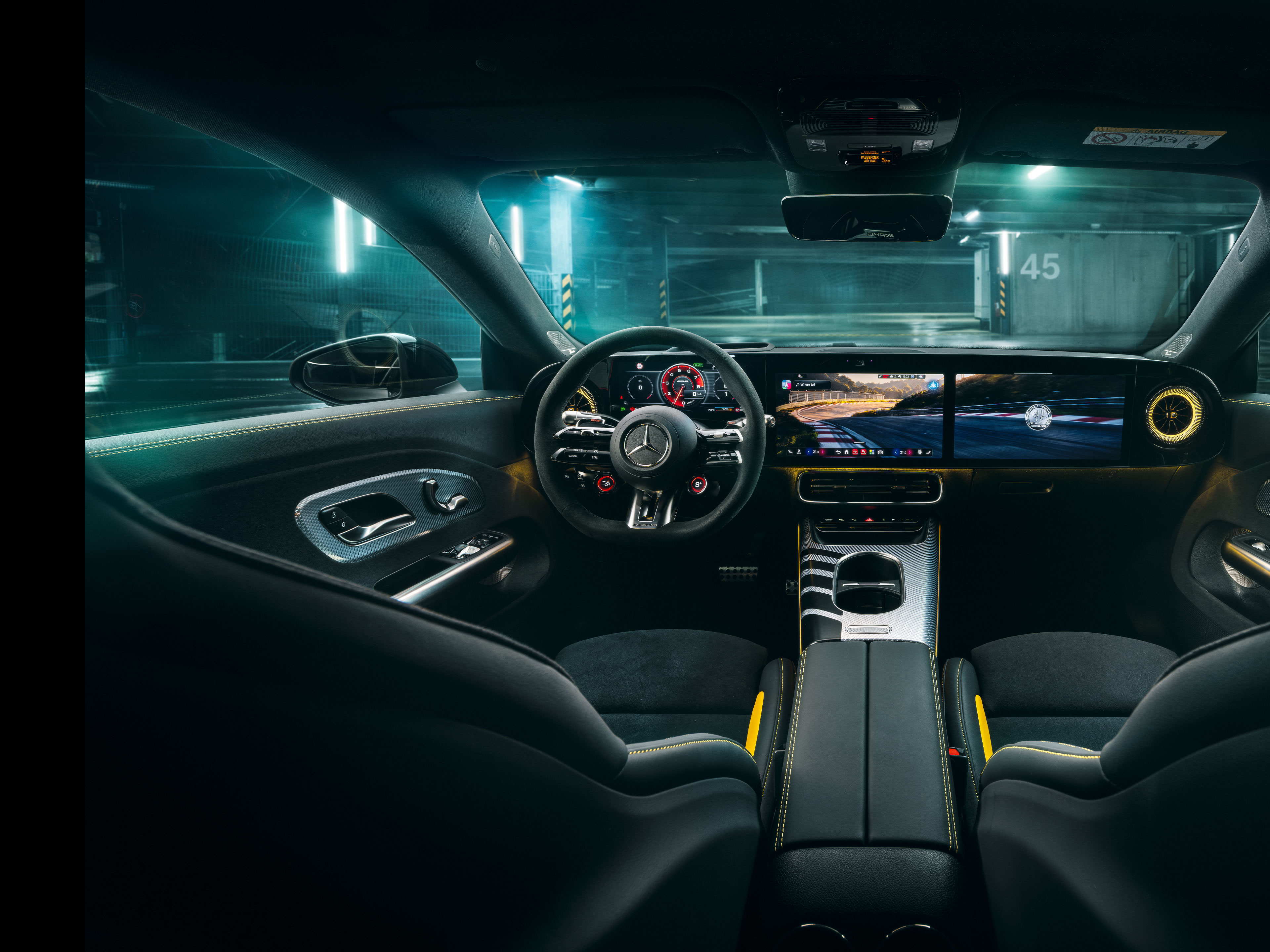 Interiér | CLA | Mercedes-AMG Interiér úplne nového Mercedes-AMG CLA 45 4MATIC+ elektromobilu.