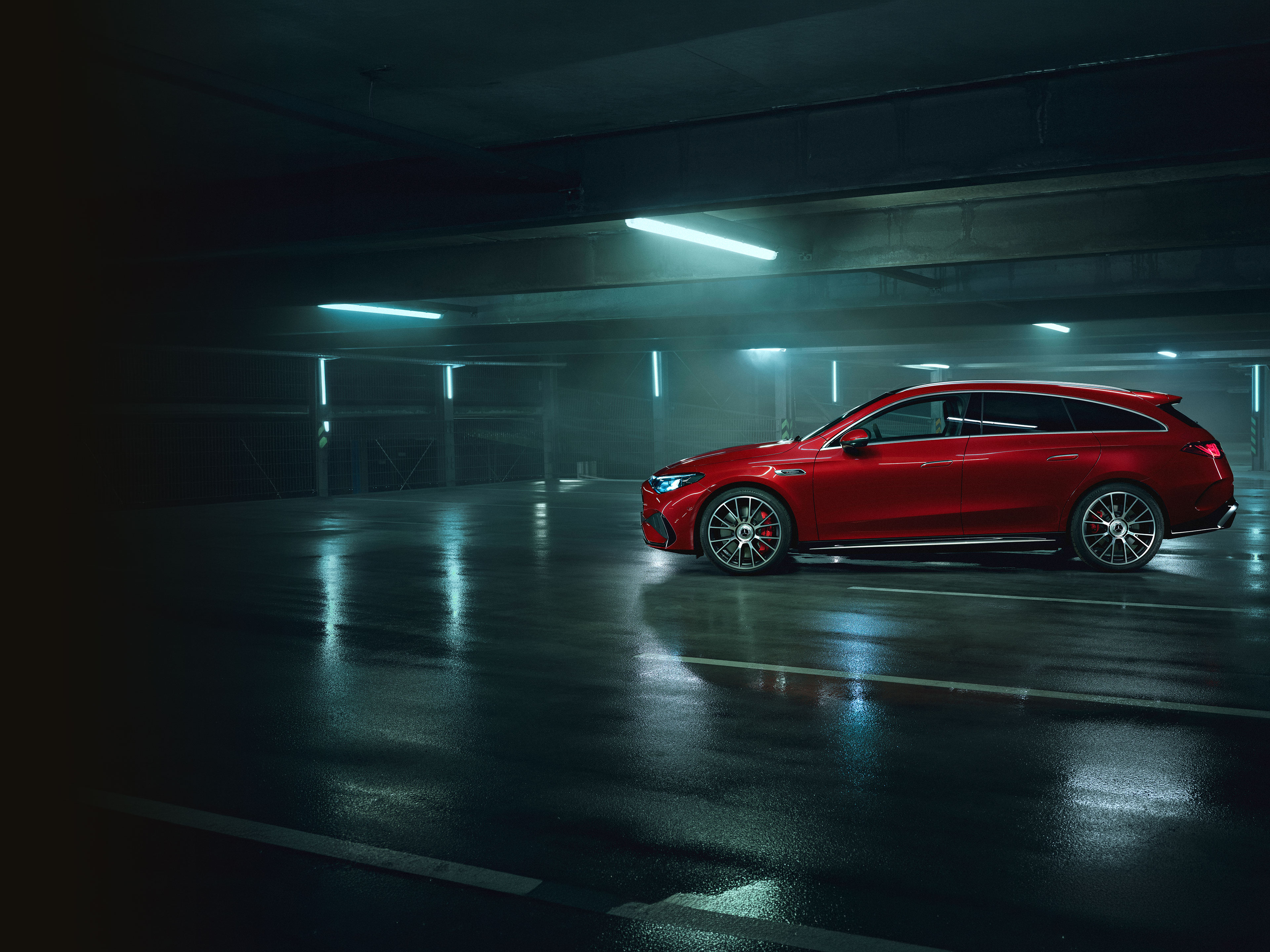 Exteriér | CLA Shooting Brake | Mercedes-AMG Exteriér úplne nového Mercedes-AMG CLA 45 4MATIC+ Shooting Brake elektromobilu.