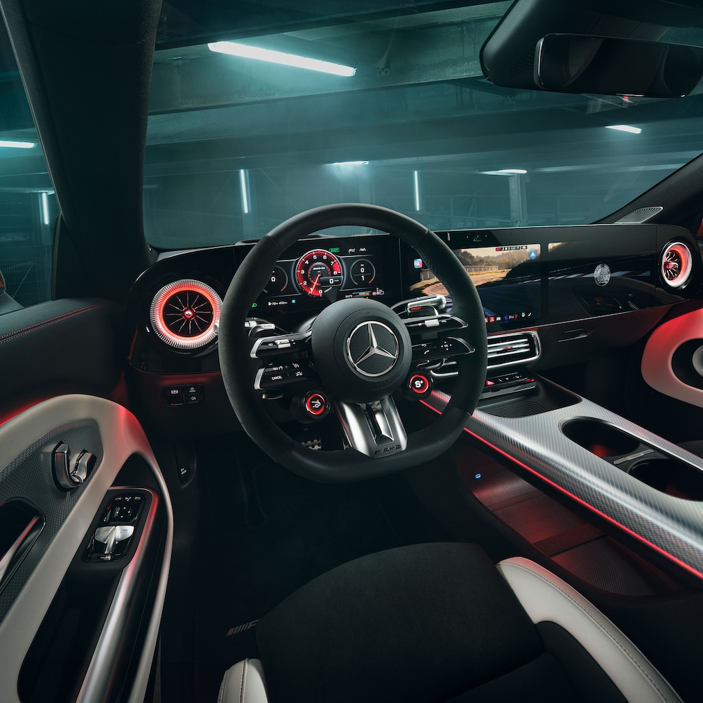 Volant AMG Performance v&nbsp;úplne novom Mercedes-AMG CLA 45 4MATIC+ Shooting Brake elektromobile.