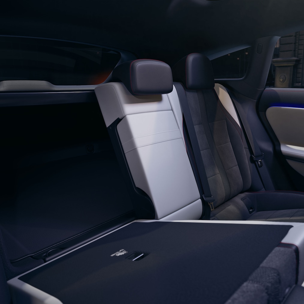 Priestranný interiér elektrickej CLA Shooting Brake.