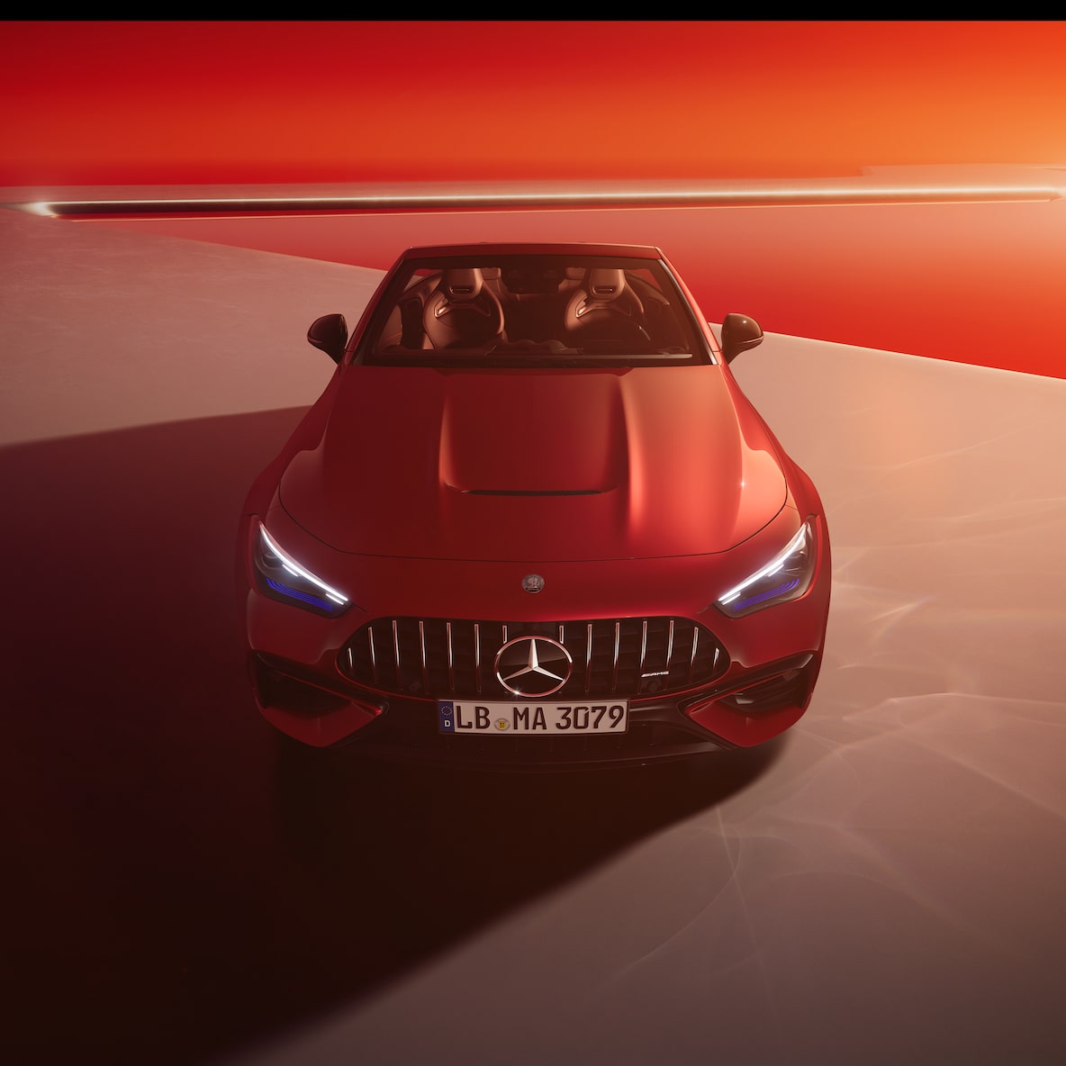 Pohľad spredu na kabriolet Mercedes-AMG CLE 53 4MATIC+.