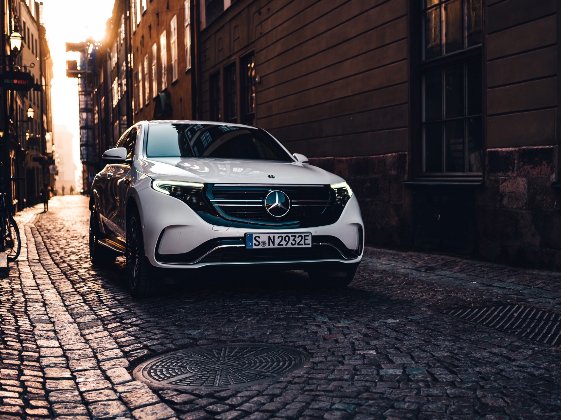Vyhľadať jazdené vozidlo EQC SUV