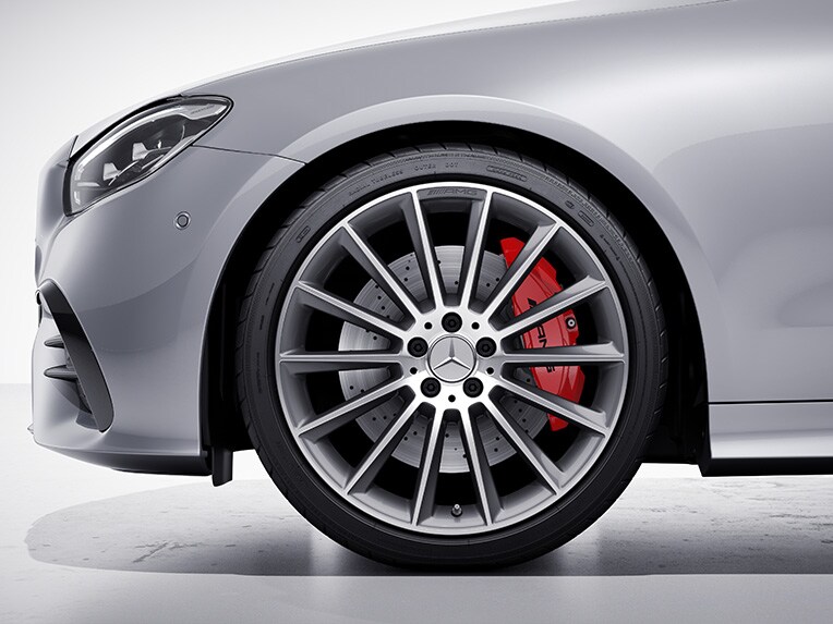 Kabriolet Mercedes-AMG E 53 4MATIC+.