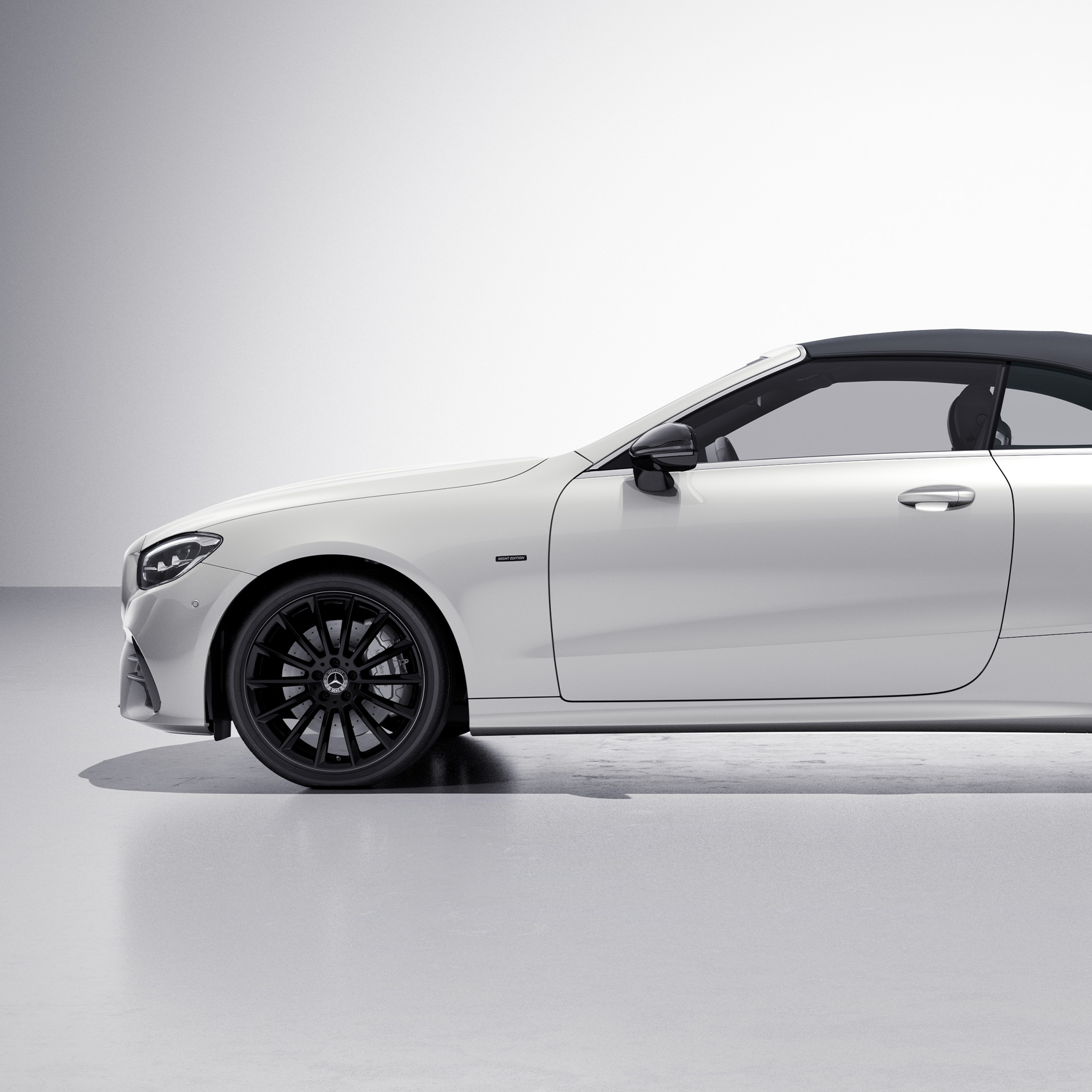 Night Edition | Trieda E kabriolet | Mercedes-Benz Exteriér edície Night Edition kabrioletu Mercedes-Benz Triedy E.