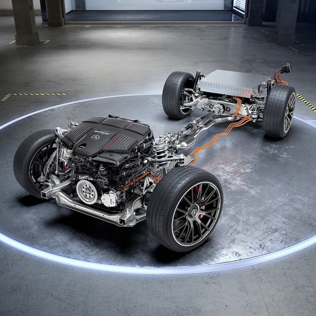 Podvozok s hnacím ústrojenstvom AMG vozidla Mercedes-AMG E 53 HYBRID 4MATIC+.