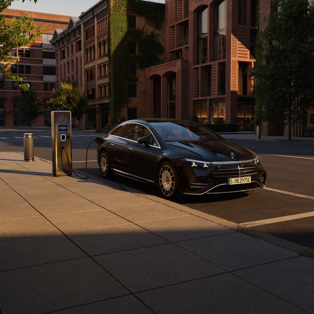 Nabíjanie s&nbsp;novou plnoelektrickou EQS od značky Mercedes-Benz.