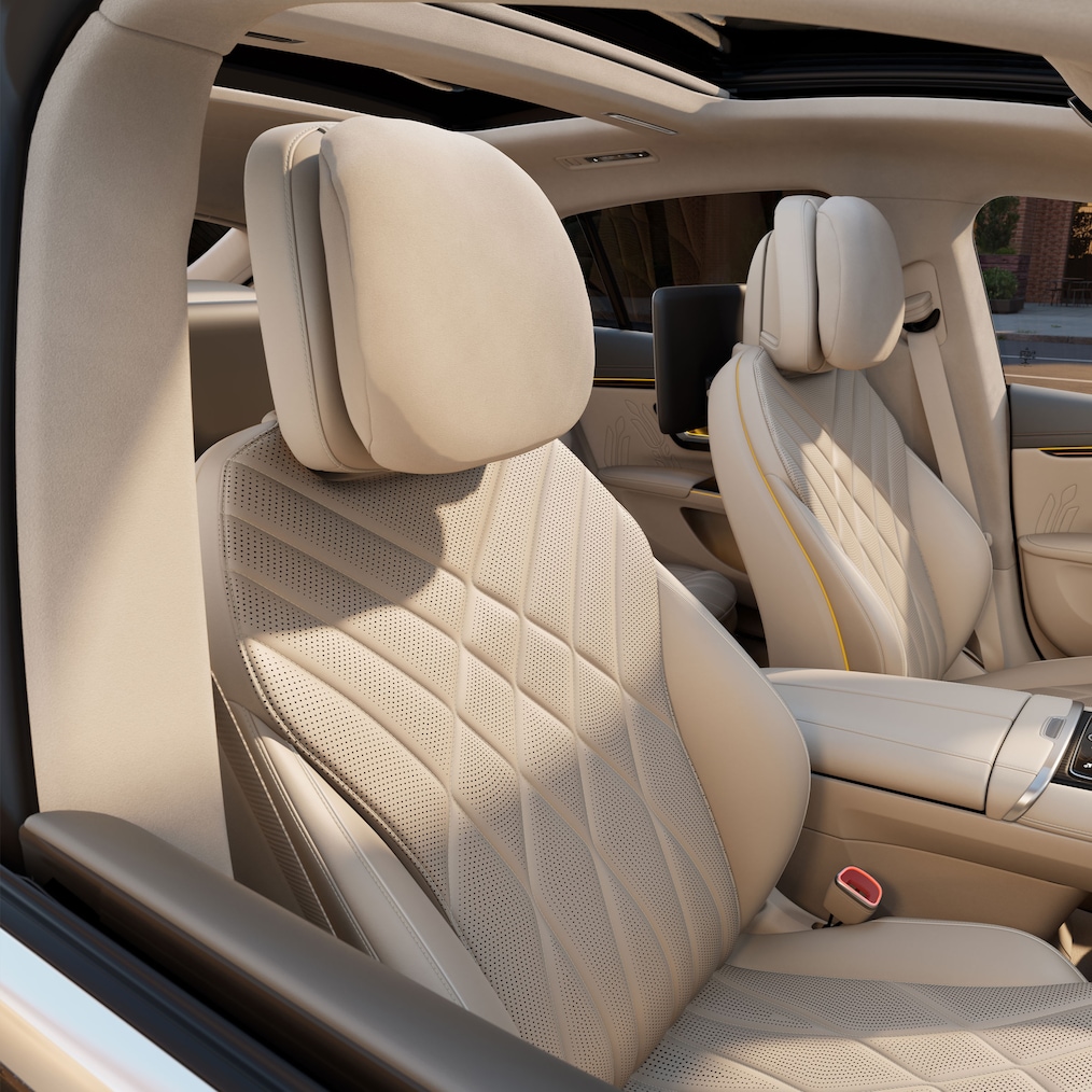 Prvky výbavy MANUFAKTUR v&nbsp;novej plnoelektrickej EQS od značky Mercedes-Benz.