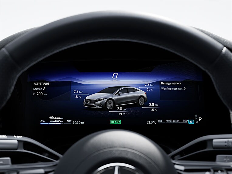Balík asistenčných jazdných systémov plus v EQS sedan od značky Mercedes-Benz.