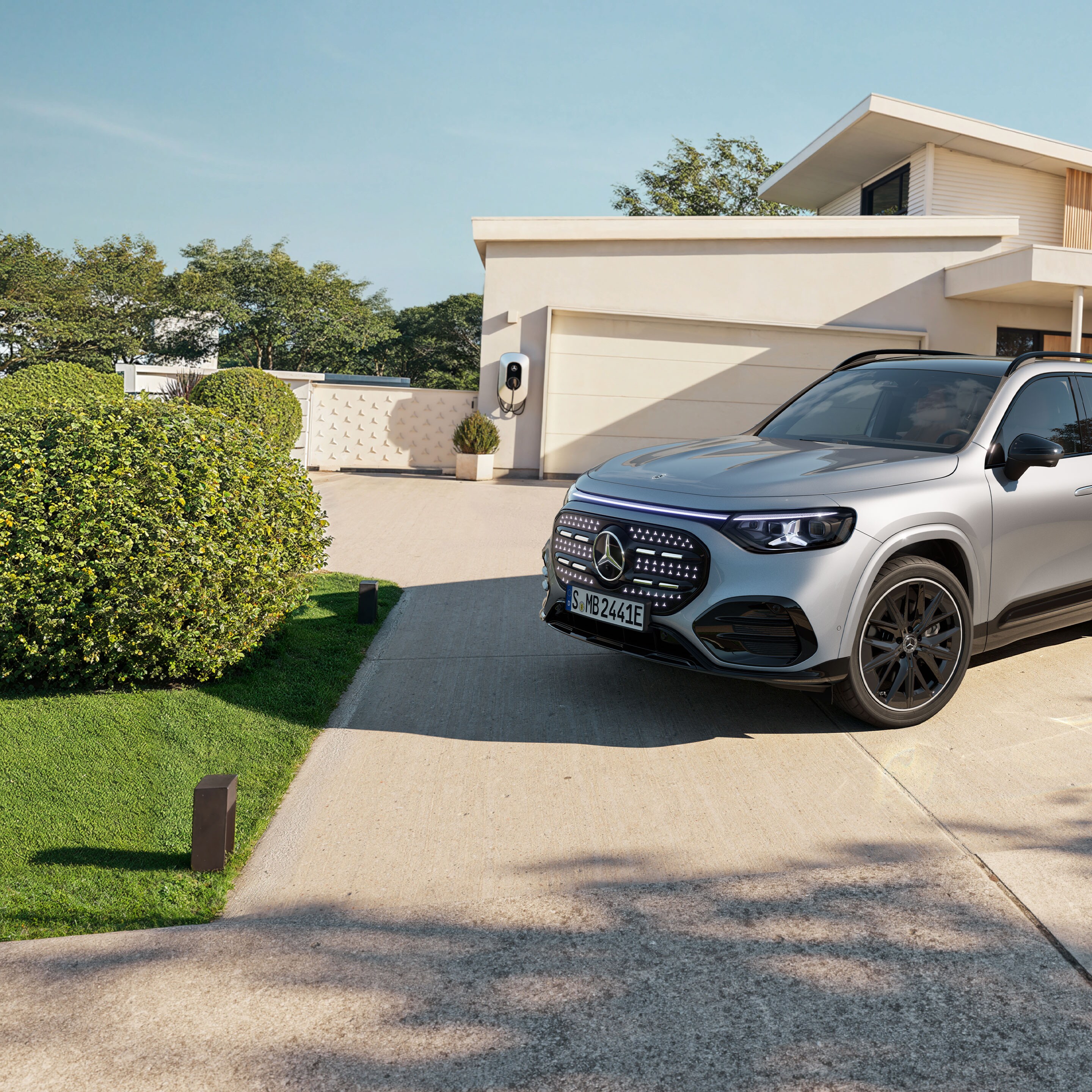 Exteriér úplne novej elektrickej GLB od značky Mercedes-Benz.