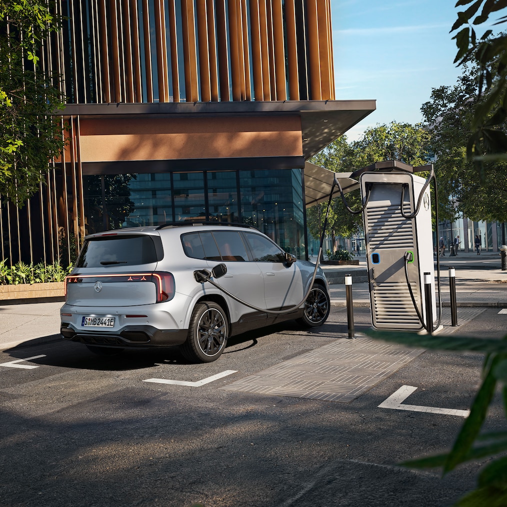 Úplne nová elektrická GLB s&nbsp;režimom rýchlonabíjania.