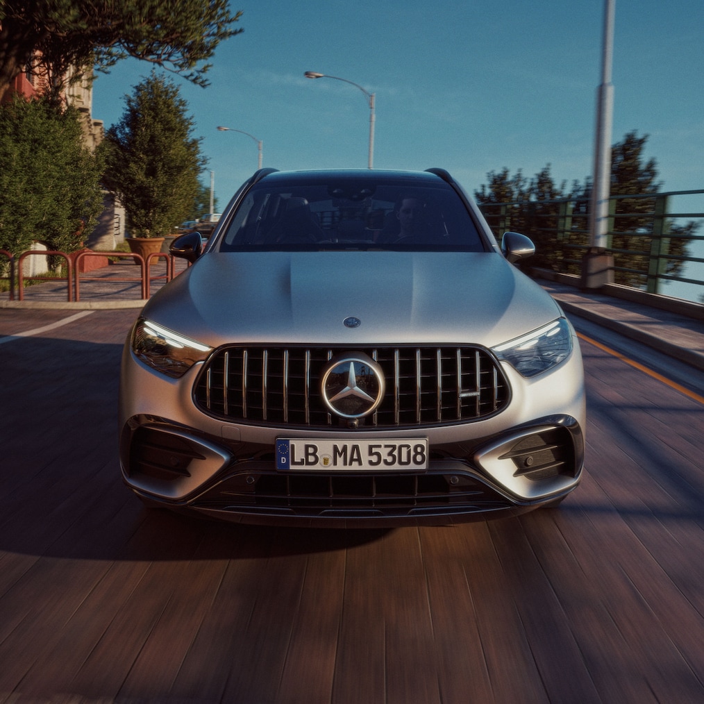 Predná časť nového vozidla Mercedes-AMG GLC SUV.