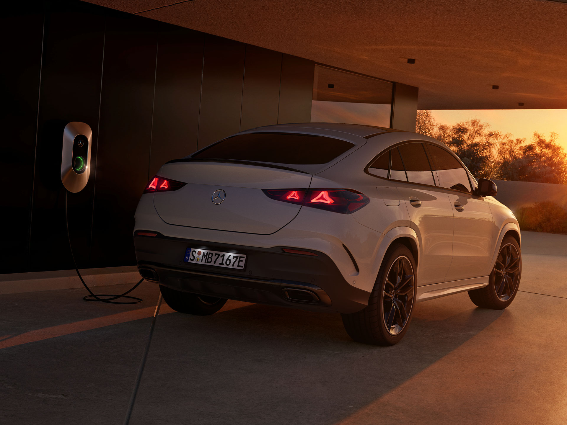 Hybridný pohon dobíjateľný zo siete | GLE kupé | Mercedes-Benz GLE kupé od značky Mercedes-Benz ako plug-in hybrid.