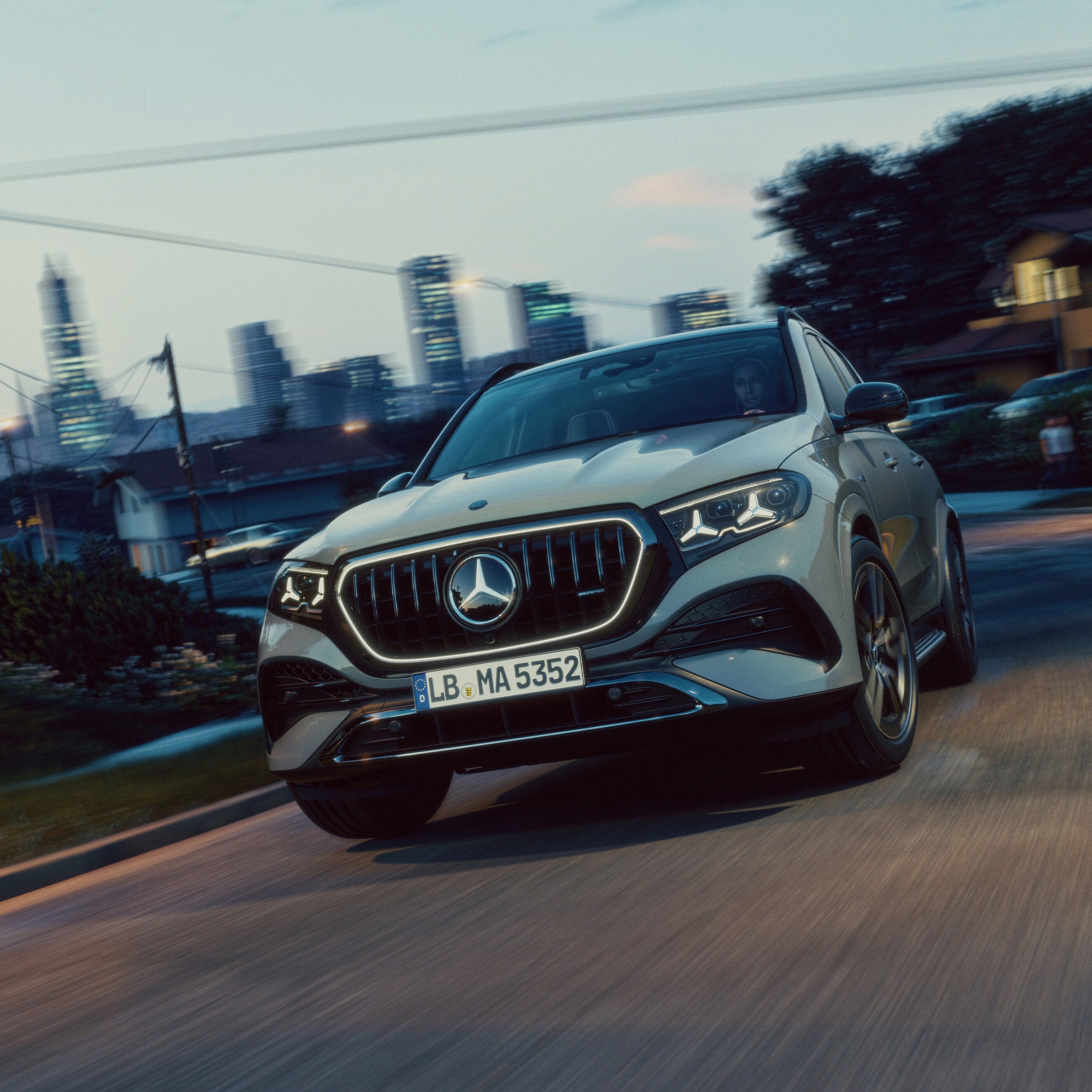 Nová GLE od značky Mercedes-AMG pri pohľade spredu.