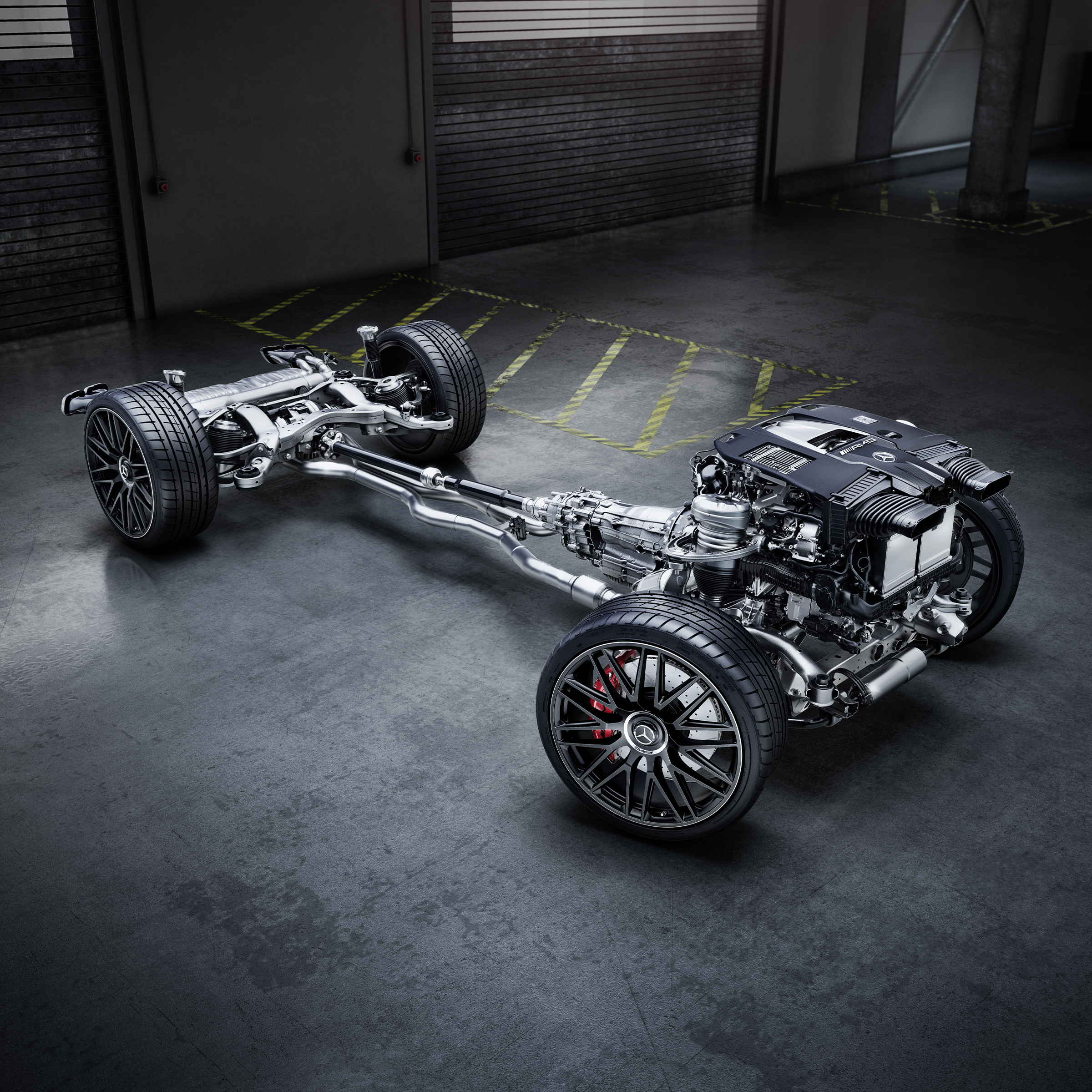 Dynamický pohľad na vozidlo Mercedes-AMG GLS 63 4MATIC+ (počas jazdy) alebo pohľad do motorového priestoru.