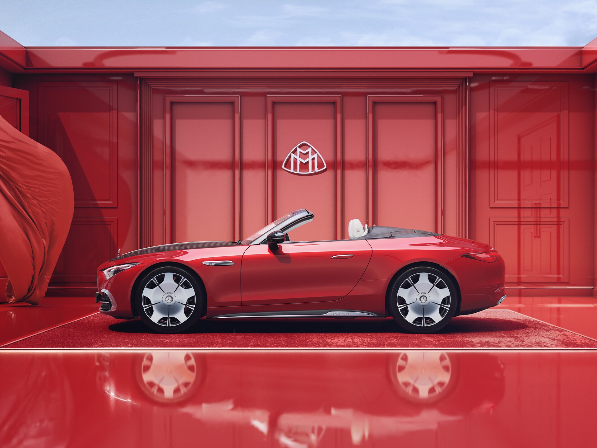 Pohľad zboku na model Mercedes-Maybach SL 680.