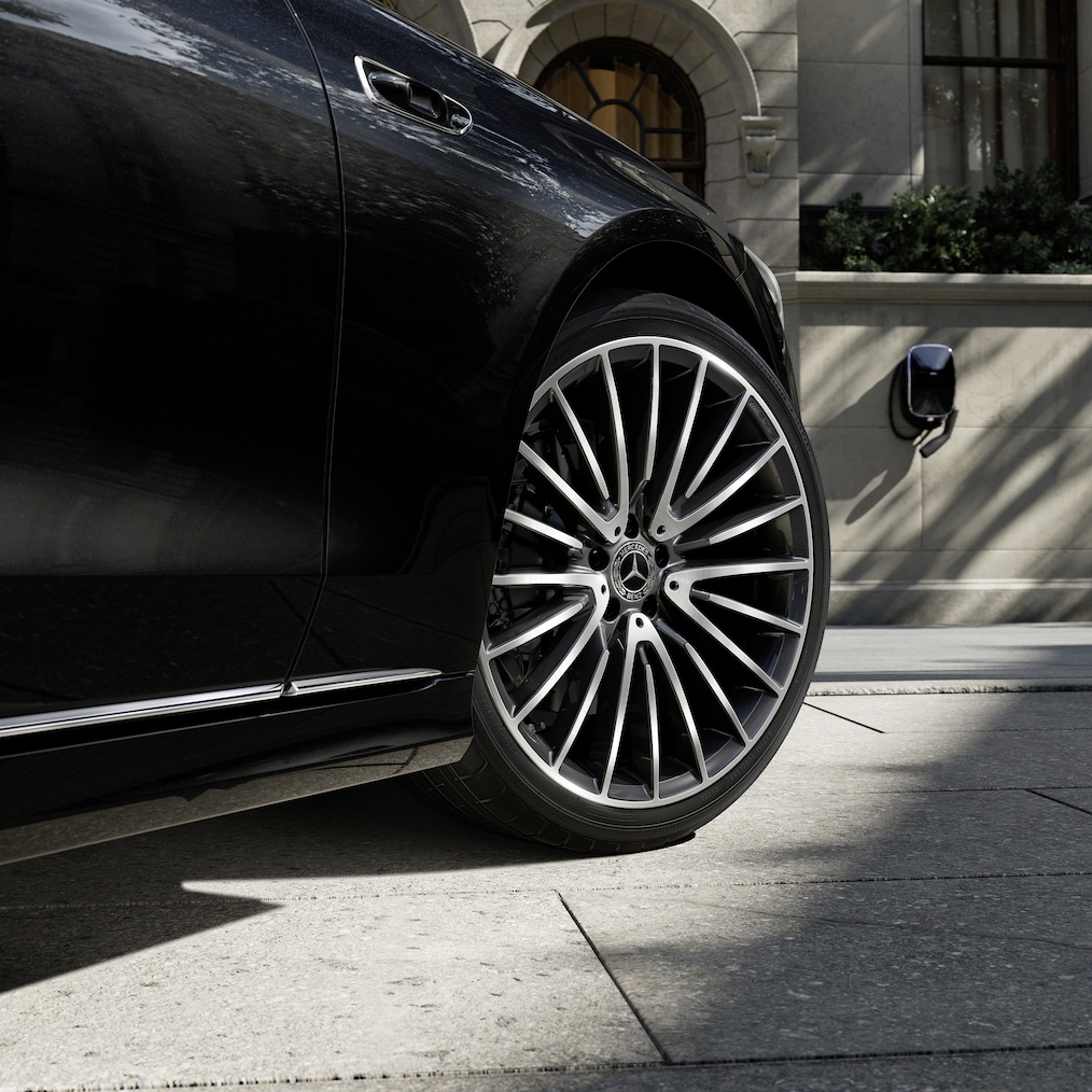 E-AKTÍVNE OVLÁDANIE POHYBU KAROSÉRIE