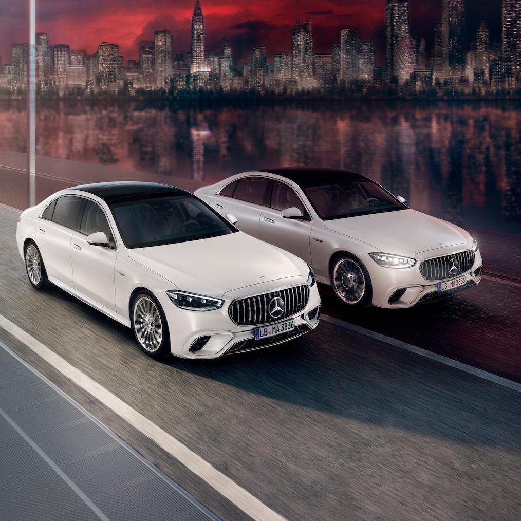 Ďalší dynamický pohľad na vozidlo Mercedes-AMG S 63 E PERFORMANCE (jazdná situácia).