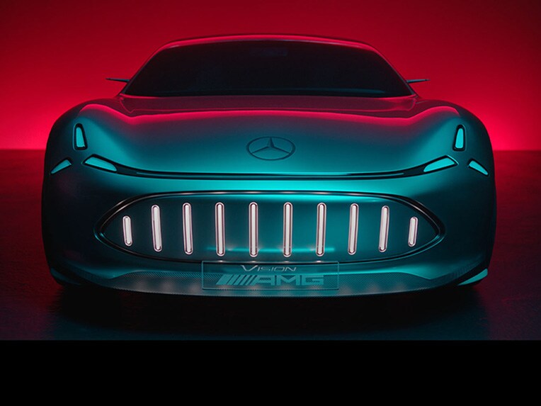 Logo Mercedes-AMG v detailnom pohľade.