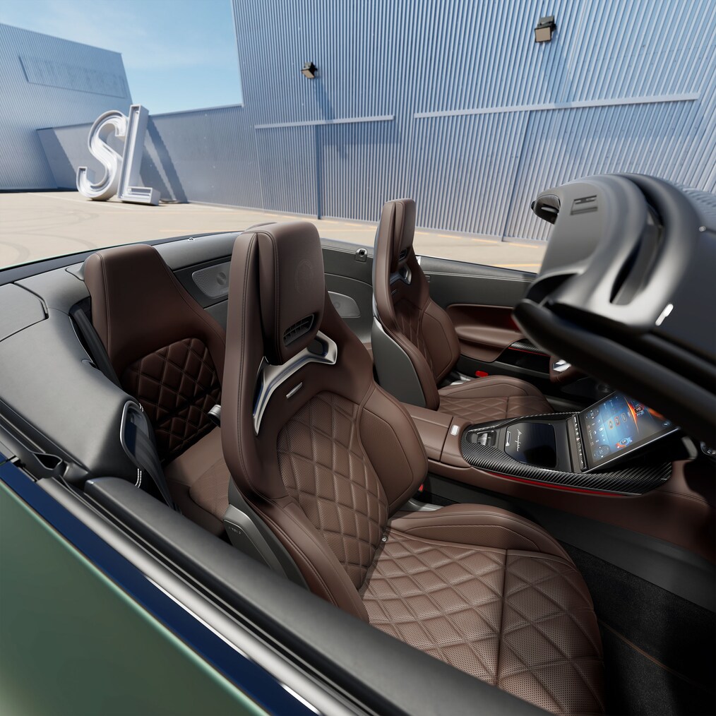 Interiér modelu Mercedes-AMG SL 63 S E PERFORMANCE.