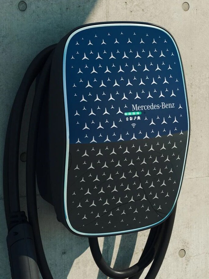 Nabíjacia skrinka Mercedes-Benz, ktorá sa riadi konštrukčnými princípmi Mercedes-Benz