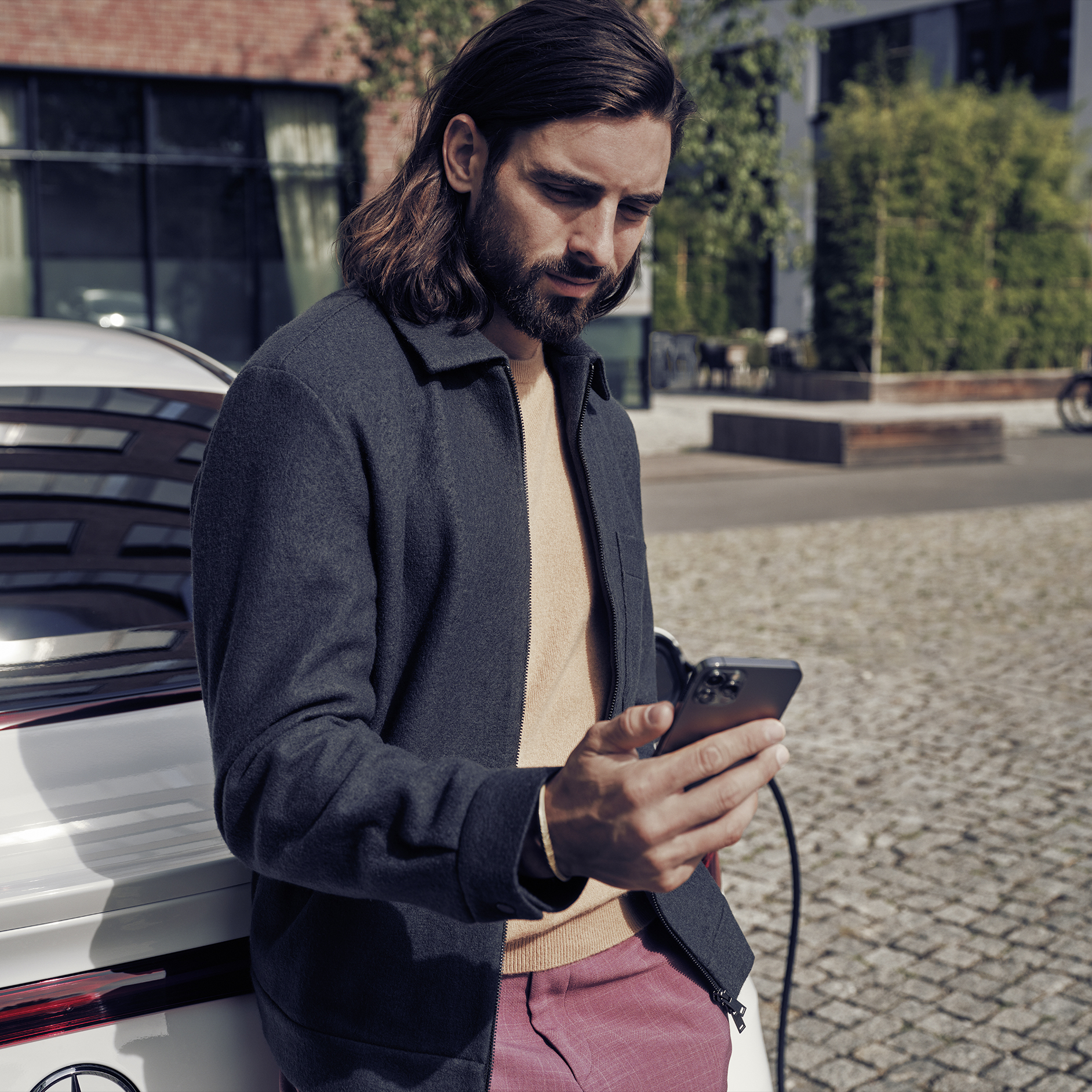 MB.CHARGE Public | Nabíjanie na cestách | Mercedes-Benz Služba MB.CHARGE Public od značky Mercedes-Benz.