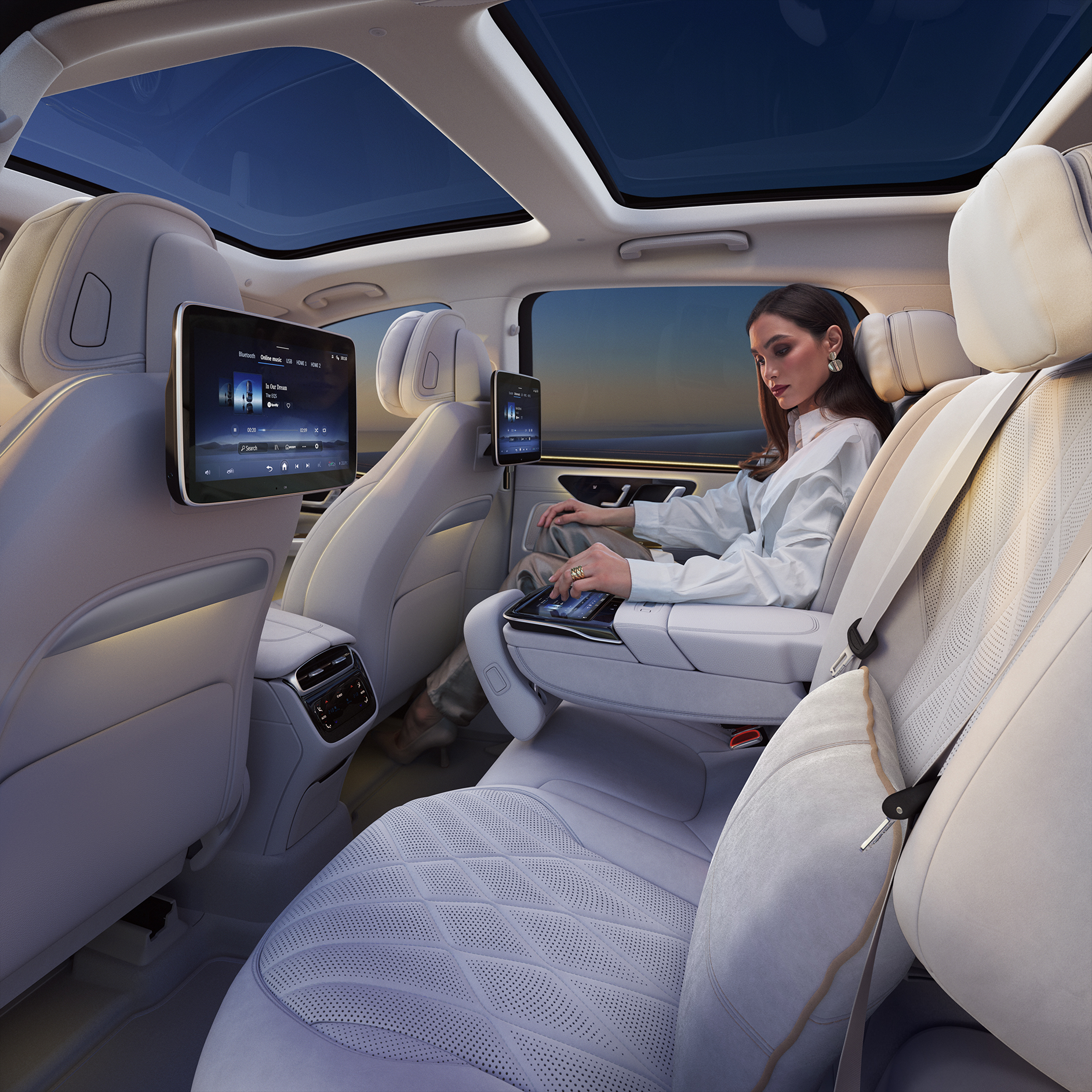 Zadná časť interiéru vozidla Mercedes-Benz EQS SUV Zadná časť interiéru vozidla Mercedes-Benz EQS SUV.