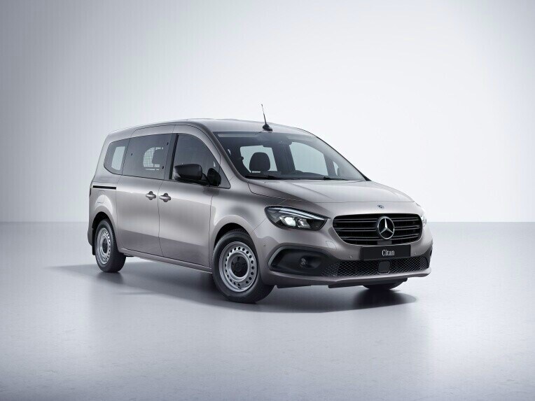 Skriňové vozidlo Mercedes-Benz Citan v línii výbavy Mixto.