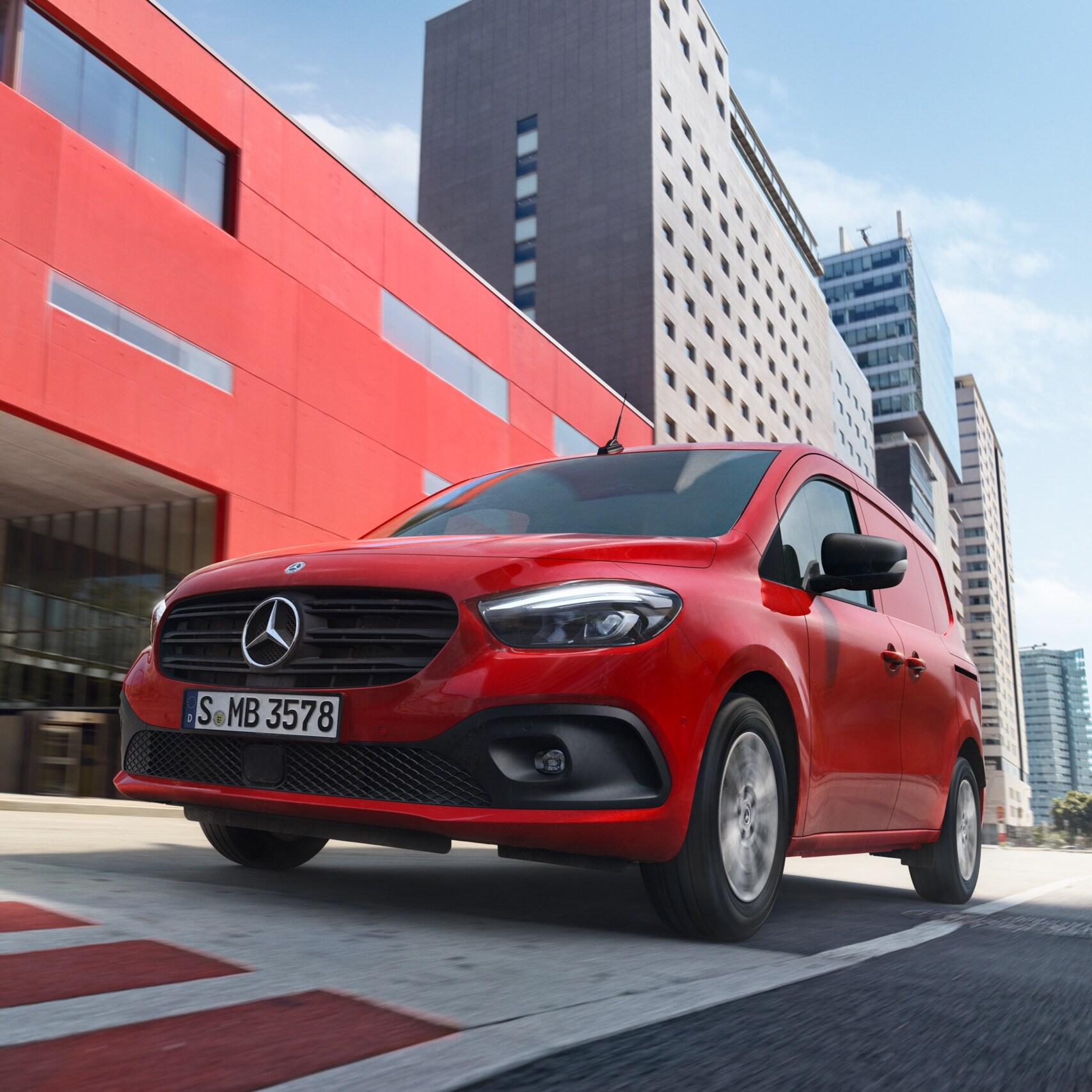 Skriňové vozidlo Mercedes-Benz Citan v&nbsp;akcii.