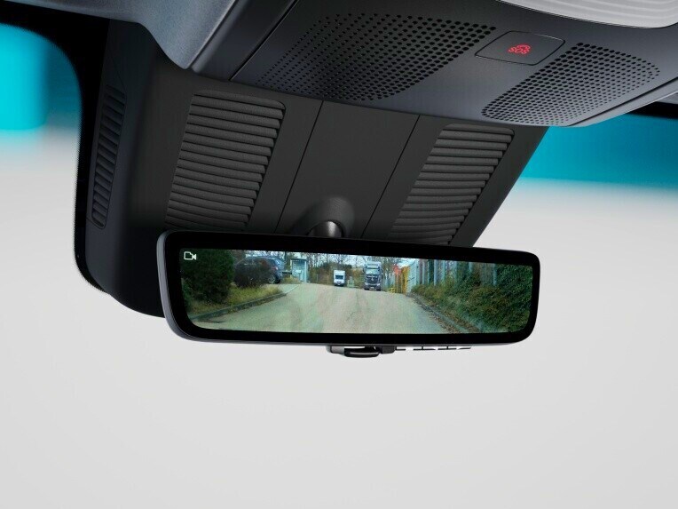 Digitálne vnútorné zrkadlo v šasi Mercedes-Benz eSprinter.