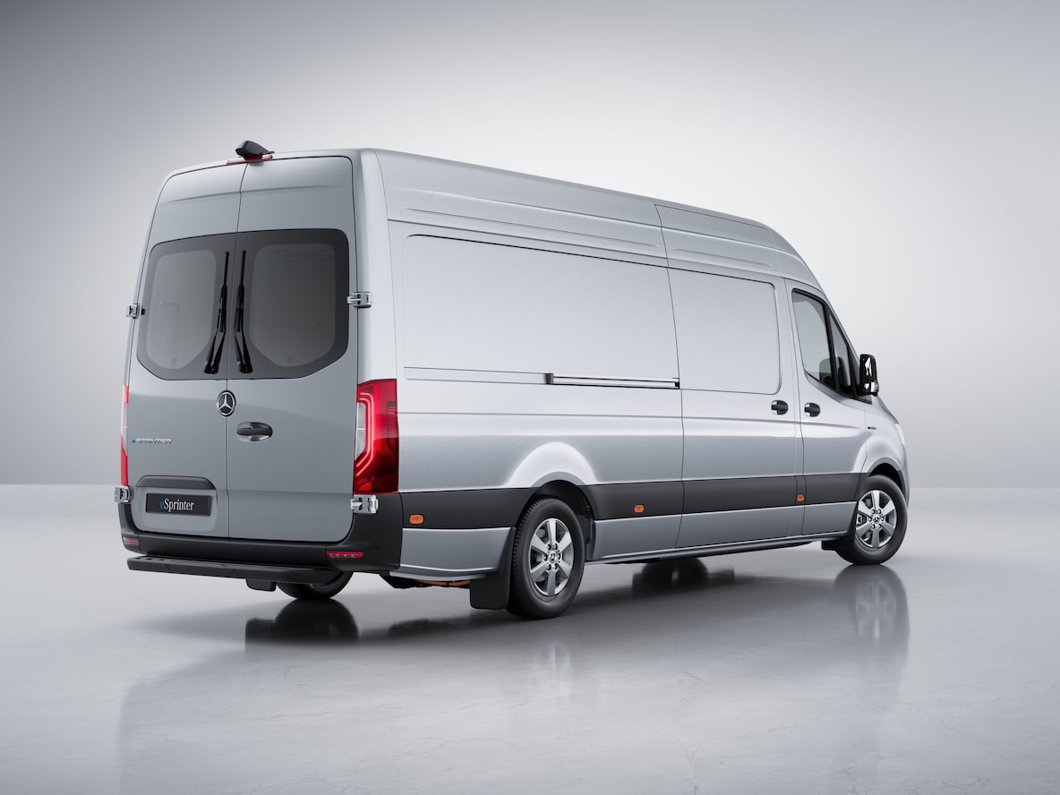 Exteriér skriňového vozidla Mercedes-Benz eSprinter.