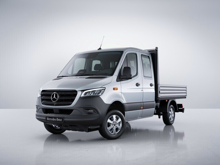 Valník Mercedes-Benz Sprinter s líniou výbavy PRO.