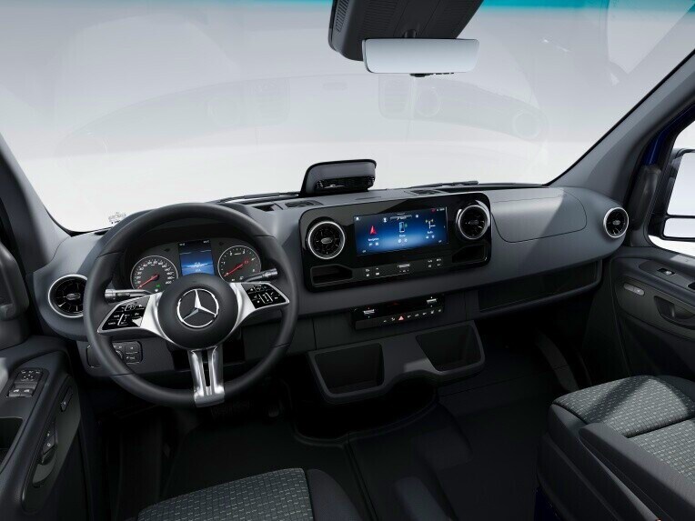 Kabína vodiča skriňového vozidla Mercedes-Benz Sprinter s líniou výbavy PRO.