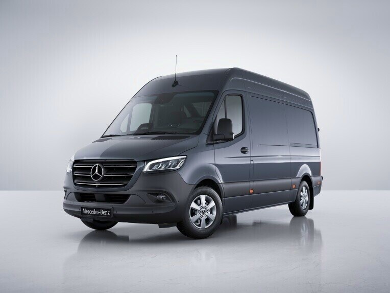 Skriňové vozidlo Mercedes-Benz Sprinter s líniou výbavy SELECT.