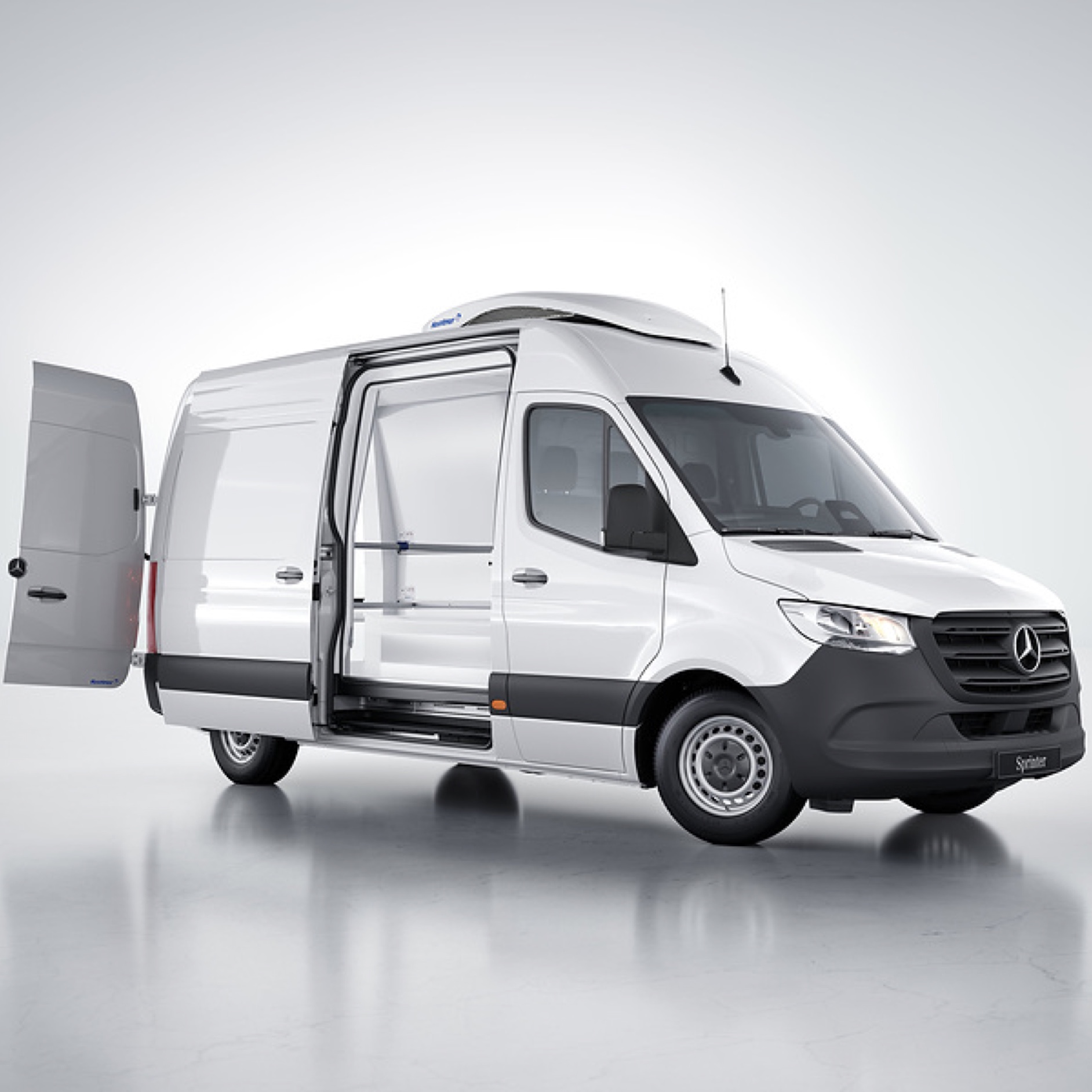 VanSolution | Skriňové vozidlo Sprinter | Mercedes-Benz Skriňové vozidlo Mercedes-Benz Sprinter s odvetvovým riešením od VanSolution.