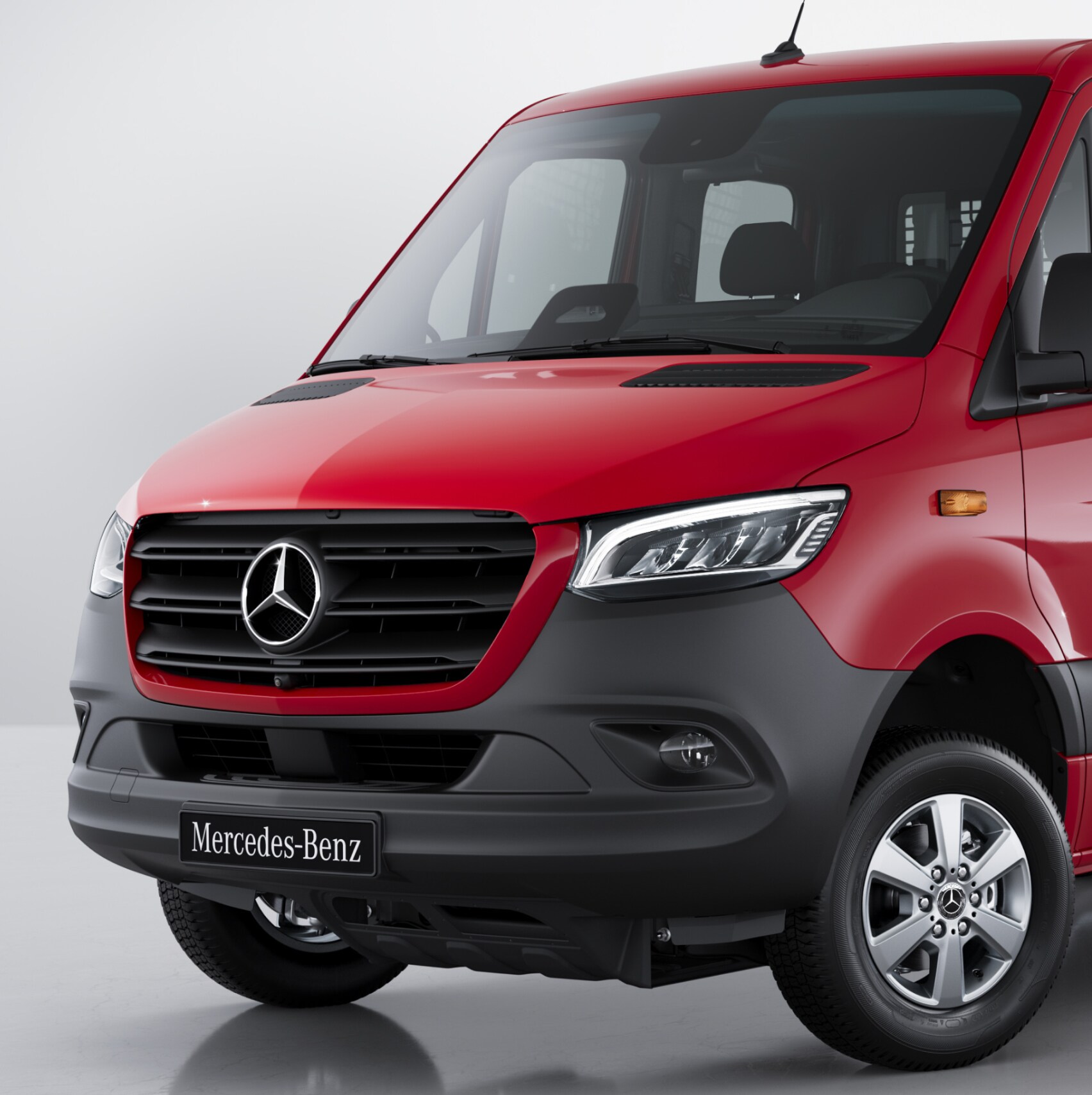 Valník Mercedes-Benz Sprinter.
