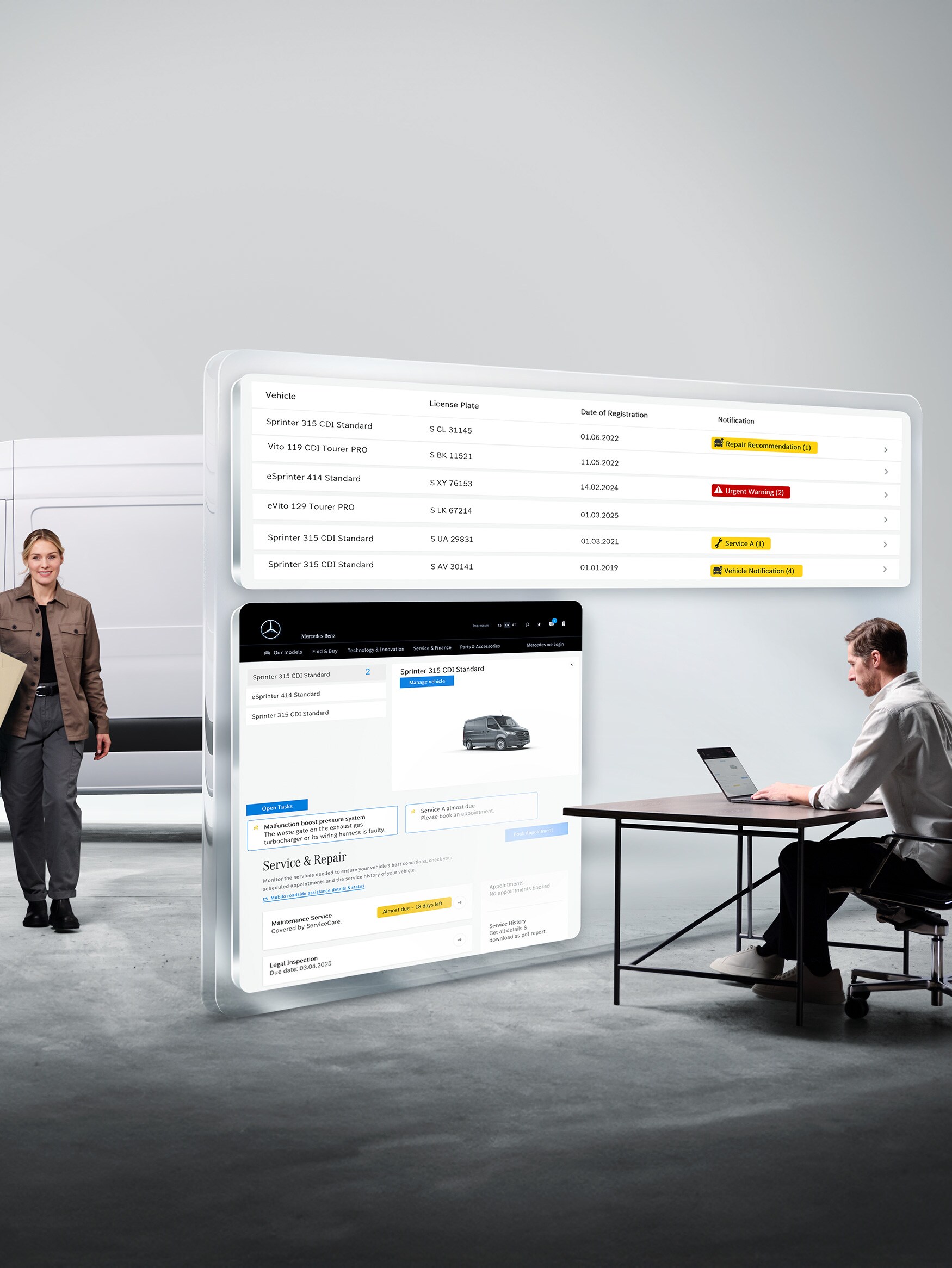 Muž monitoruje na laptope autopark úžitkových vozidiel, Mercedes-Benz Van Uptime Monitor pre maximálnu dostupnosť.